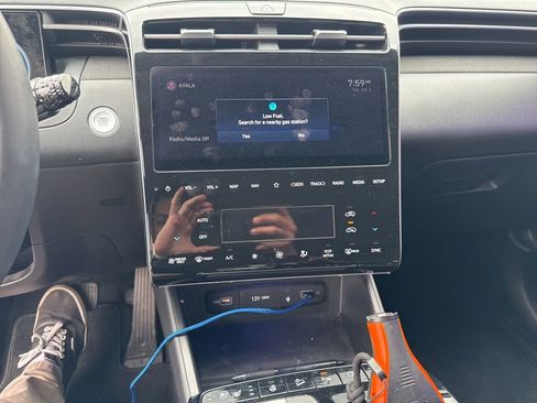 Certified 2022 Hyundai Tucson Limited AWD/4WD image 8