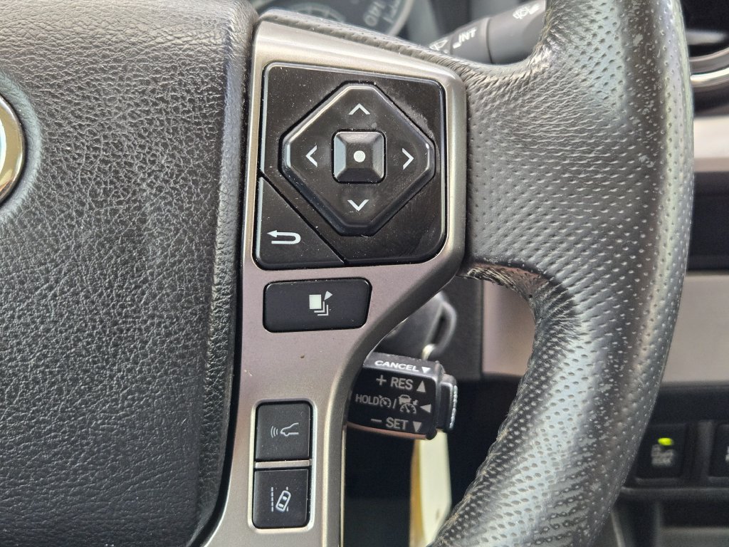 Used 2022 Toyota Tacoma SR5 w/ Technology Package RWD image 30