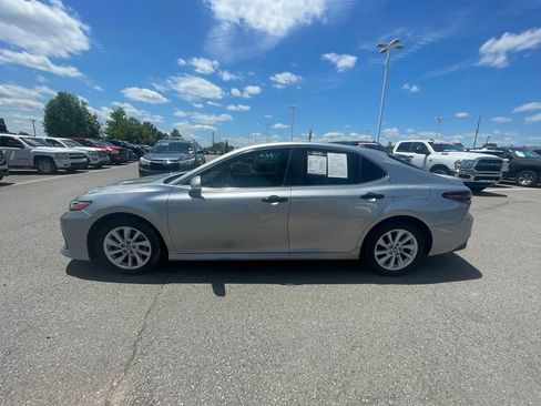 Used 2022 Toyota Camry LE FWD image 4