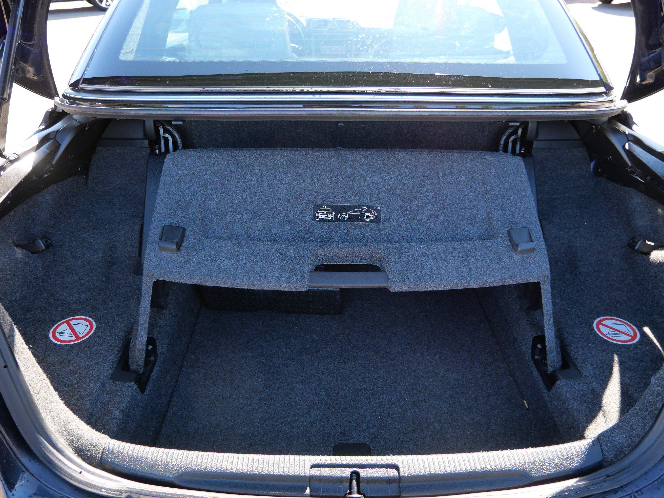 Used 2010 Volkswagen Eos Komfort FWD image 16