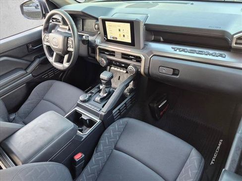 Used 2026 Toyota Tacoma SR5 AWD/4WD image 19