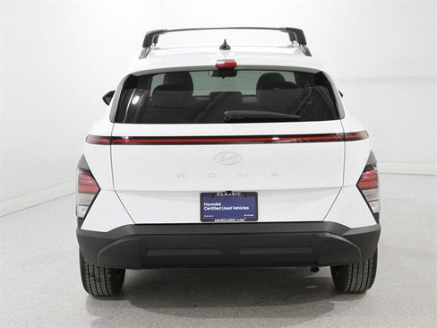 Certified 2025 Hyundai Kona SEL image 19