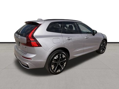 Used 2026 Volvo XC60 B5 Plus AWD/4WD image 5