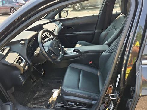 Used 2019 Lexus UX 250h AWD/4WD image 5
