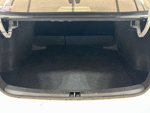Used 2025 Toyota Corolla LE FWD image 21