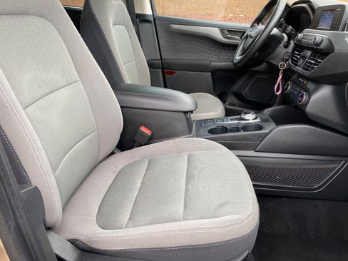 Used 2020 Ford Escape S image 48