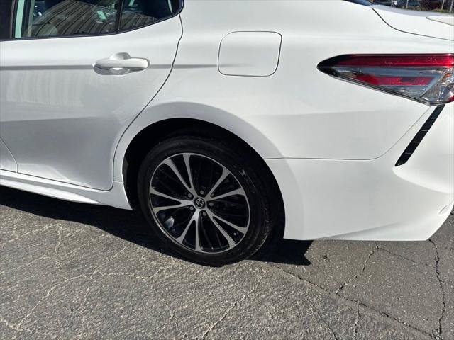 Certified 2019 Toyota Camry SE FWD image 10