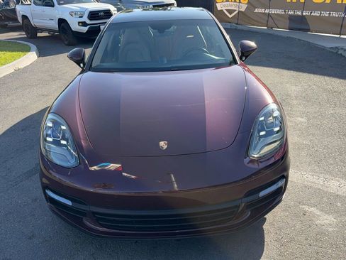 Used 2018 Porsche Panamera 4 image 10