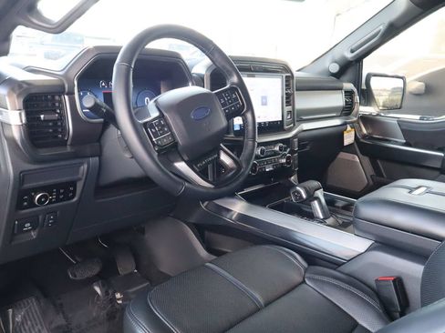 Used 2025 Ford F150 Platinum AWD/4WD image 18