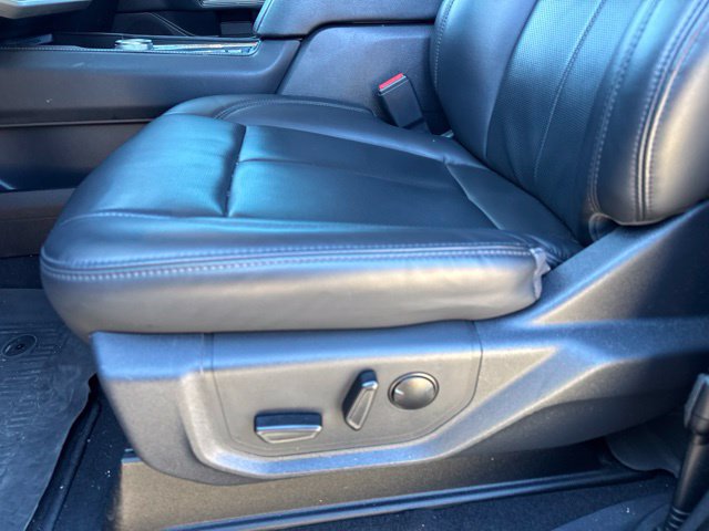 Used 2023 Ford Expedition XLT RWD image 14