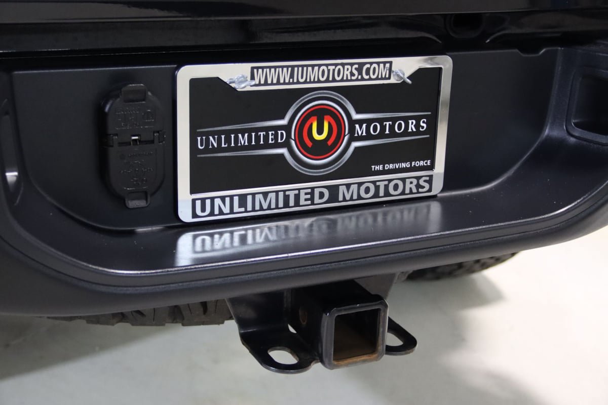 Used 2021 Jeep Gladiator Rubicon w/ Dual Top Group AWD/4WD image 4