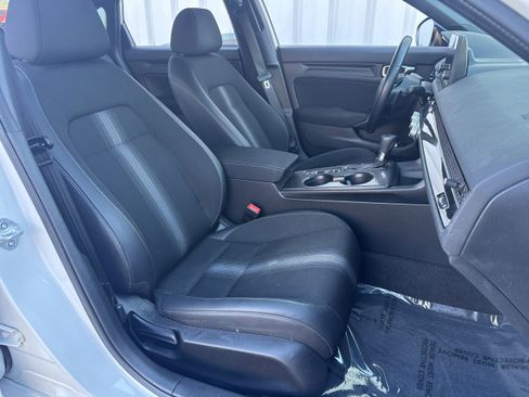 Used 2023 Honda Civic Sport image 11
