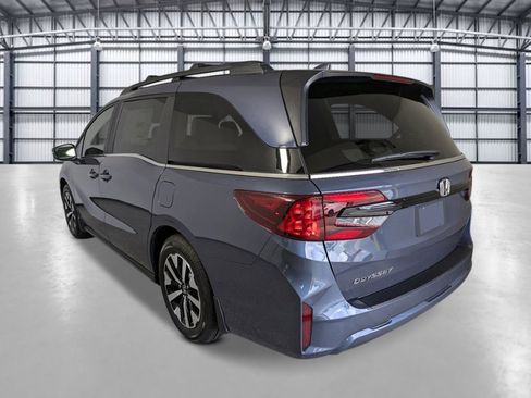 New 2026 Honda Odyssey EX-L image 3