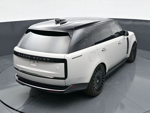 Used 2025 Land Rover Range Rover SV AWD/4WD image 34