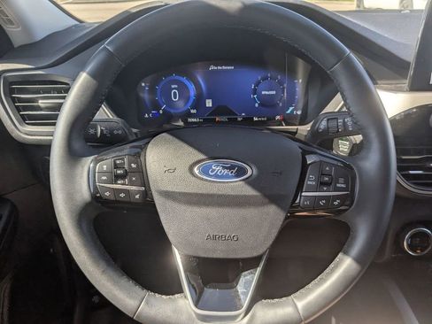 Used 2021 Ford Escape SEL w/ Technology Package FWD image 19