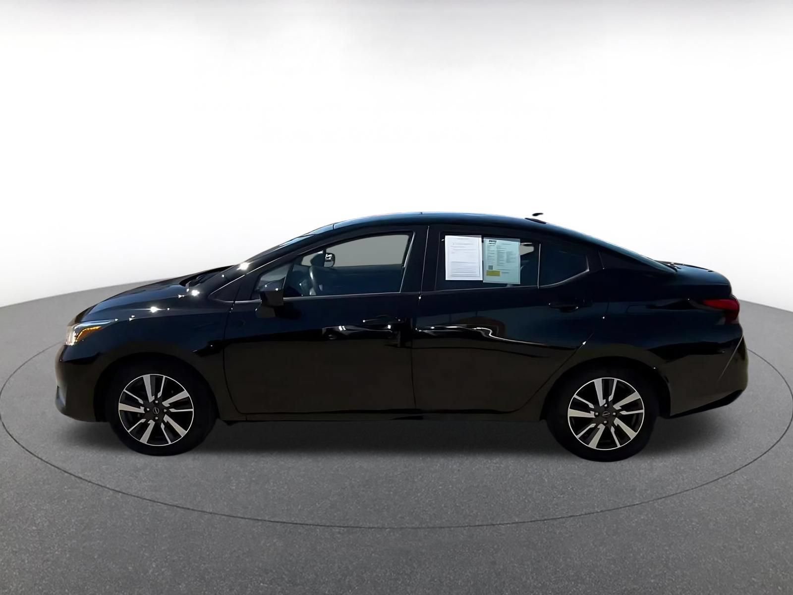 Used 2025 Nissan Versa SV FWD image 8