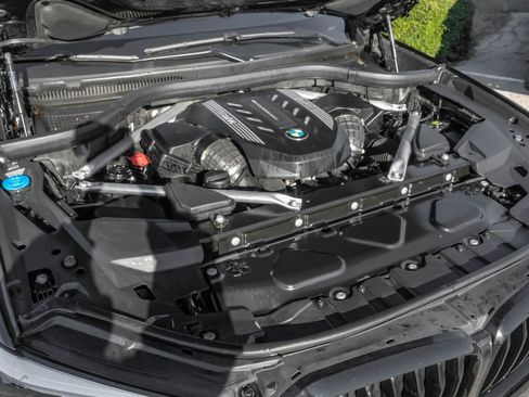 Used 2022 BMW X5 M50i w/ Executive Package image 58