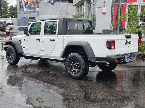 New 2026 Jeep Gladiator Sport image 5