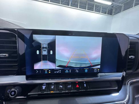 Used 2024 Chevrolet Silverado 2500 High Country w/ High Country Premium Package image 24