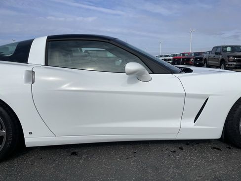Used 2007 Chevrolet Corvette Coupe w/ Preferred Equipment Group image 34