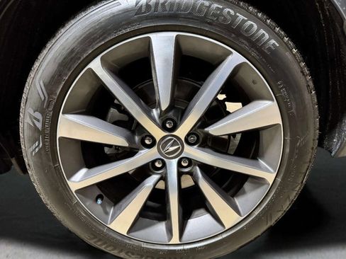 Used 2025 Acura MDX w/ Technology Package image 34