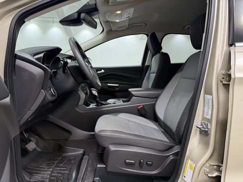 Used 2018 Ford Escape SE w/ Ford Safe & Smart Package image 11