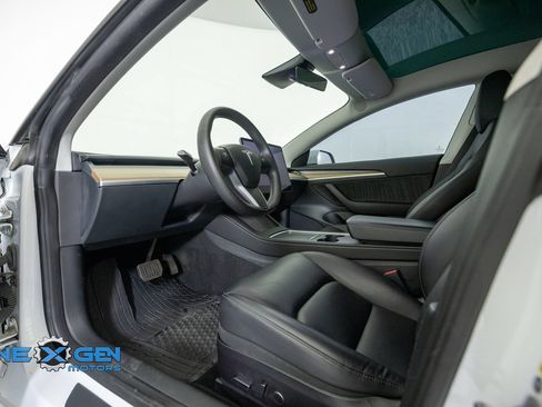 Used 2023 Tesla Model 3 Standard Range RWD image 10