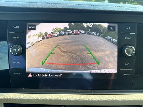 Used 2019 Volkswagen Jetta SEL FWD image 22