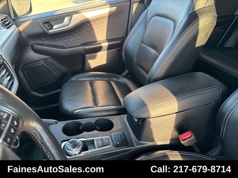 Used 2020 Ford Escape SEL image 24