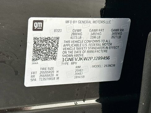 Used 2023 Chevrolet Traverse RS AWD/4WD image 40