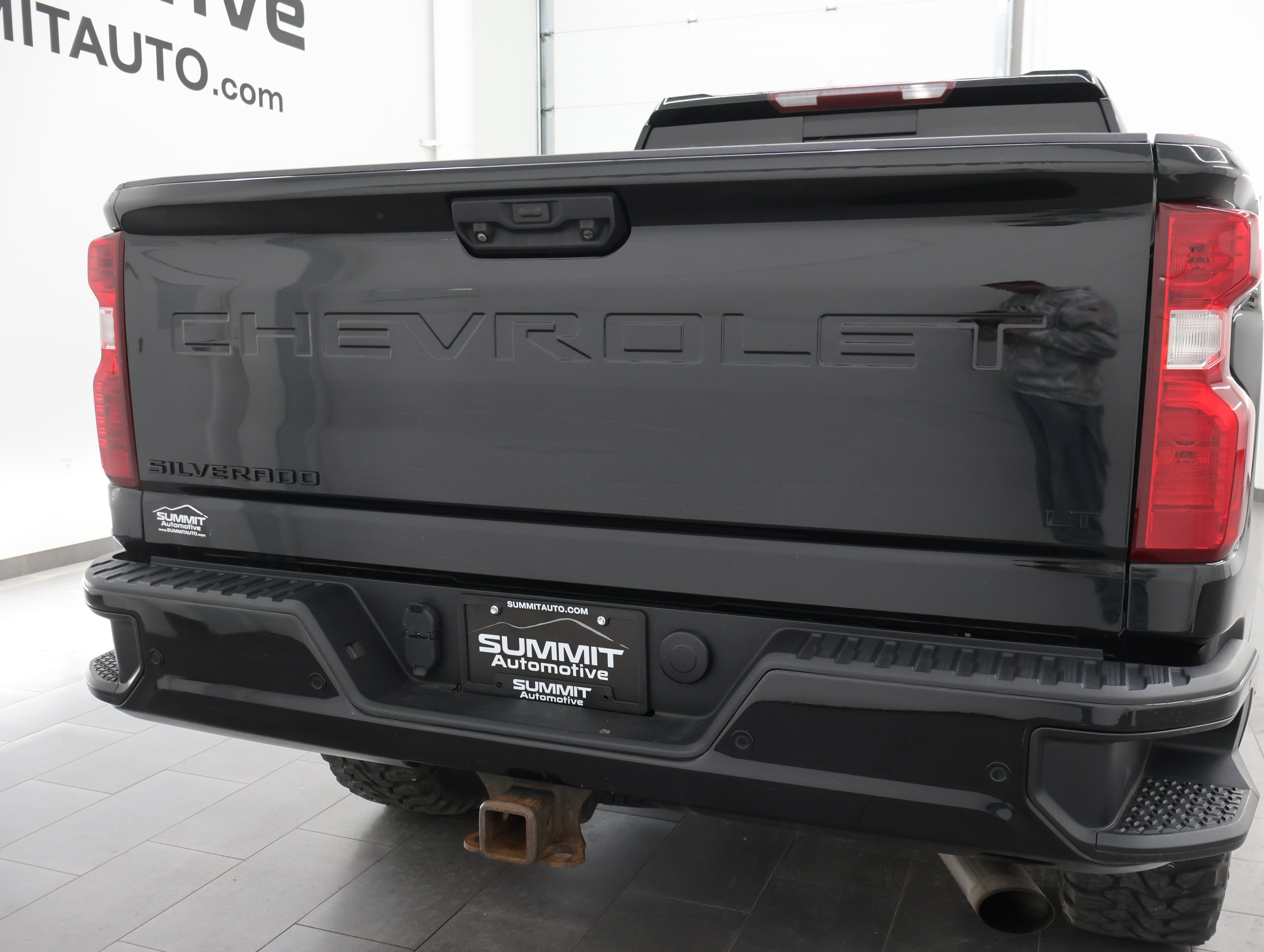 Used 2021 Chevrolet Silverado 2500 LT w/ Midnight Edition AWD/4WD image 26