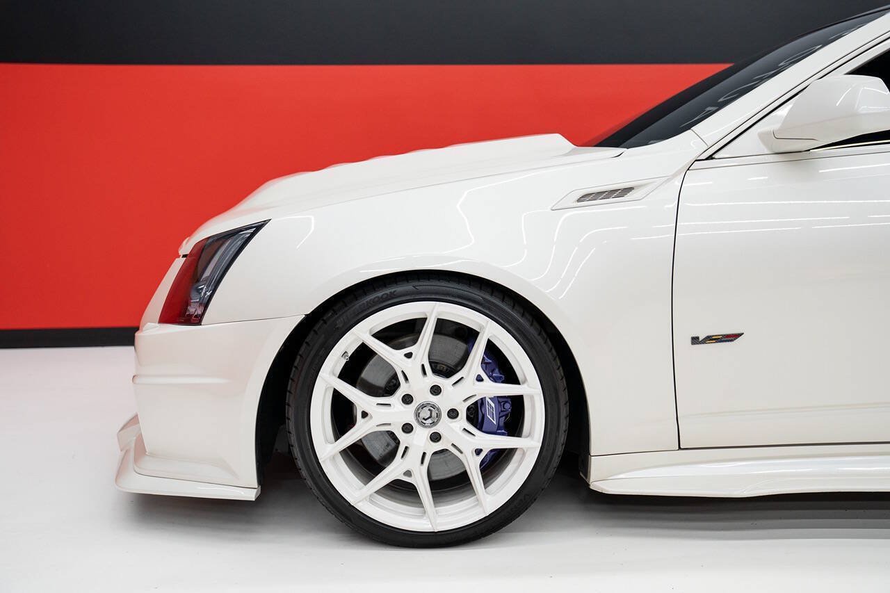 Used 2013 Cadillac CTS V RWD image 19