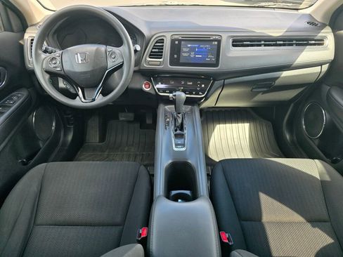 Used 2016 Honda HR-V EX image 2