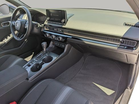 Used 2025 Honda Civic Sport image 12
