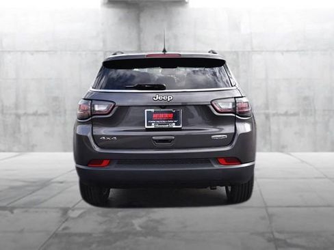 Used 2022 Jeep Compass Latitude w/ Sun and Sound Group image 6