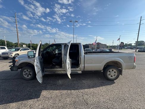 Used 2015 Ford F350 XL w/ Power Equipment Group AWD/4WD image 4