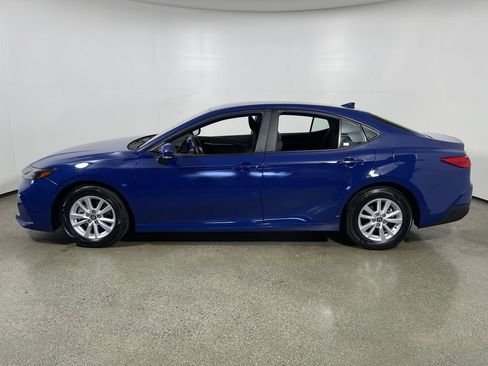 Used 2025 Toyota Camry LE FWD image 6