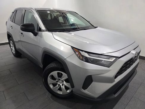 Used 2023 Toyota RAV4 LE FWD image 7