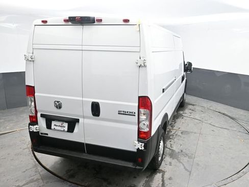 Used 2024 RAM ProMaster 2500 w/ Convenience Group image 14