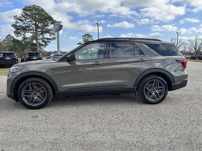 New 2026 Ford Explorer ST w/ Sun And Sound Package