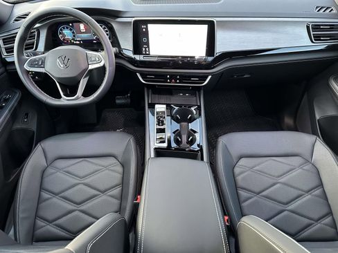 New 2026 Volkswagen Atlas Cross Sport SE image 11