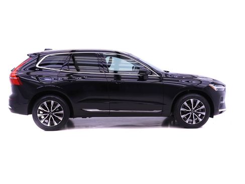 Certified 2023 Volvo XC60 B5 Plus image 4