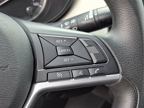 Used 2021 Nissan Versa SV image 22