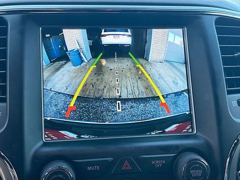 Used 2018 Jeep Grand Cherokee Overland image 15