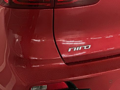 Certified 2022 Kia Niro EX Premium image 33