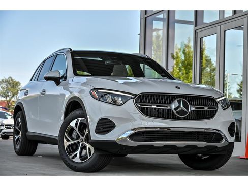 New 2026 Mercedes-Benz GLC 350e 4MATIC image 1
