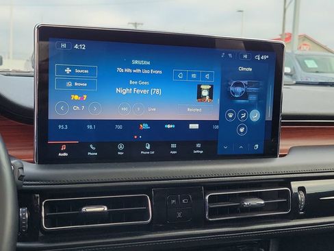 Certified 2021 Lincoln Nautilus Reserve w/ Equipment Group 201A image 27