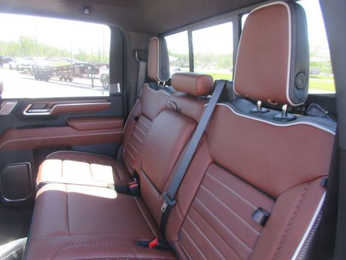 New 2026 GMC Sierra 2500 Denali Ultimate AWD/4WD image 14