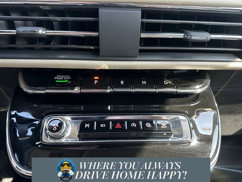 New 2026 Lincoln Corsair Premiere image 18