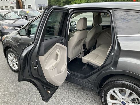 Used 2017 Ford Escape SE AWD/4WD image 13